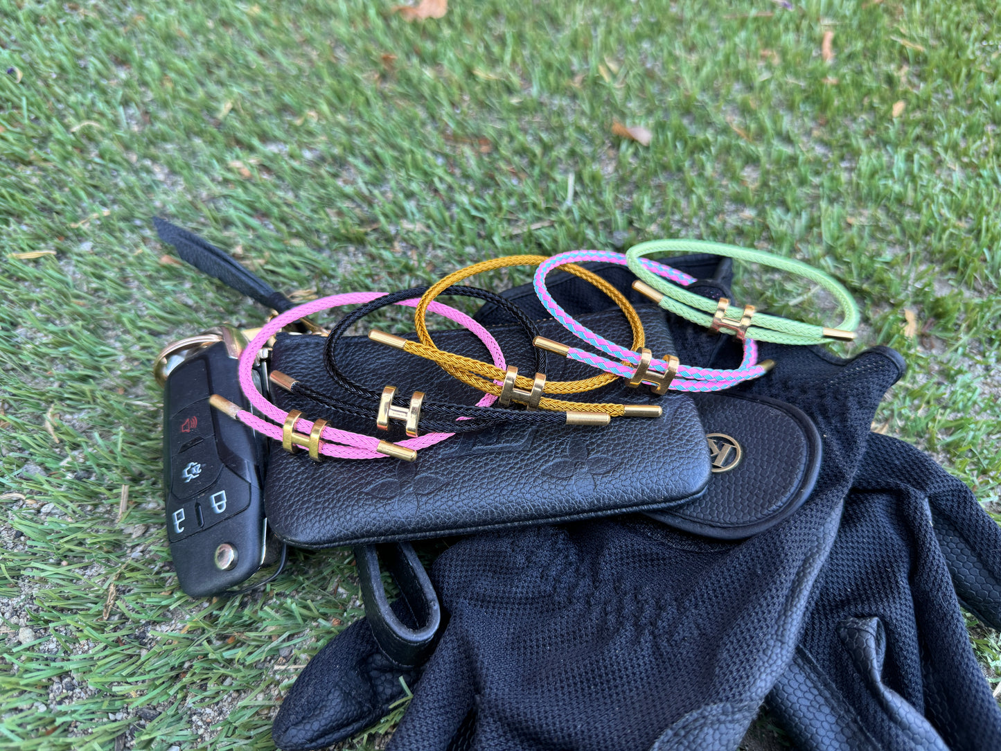 Black "H" Bracelet 18K Gold - Adjustable